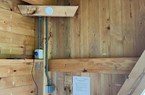 Svetlo a možnosť dobiť mobilné zariadenia